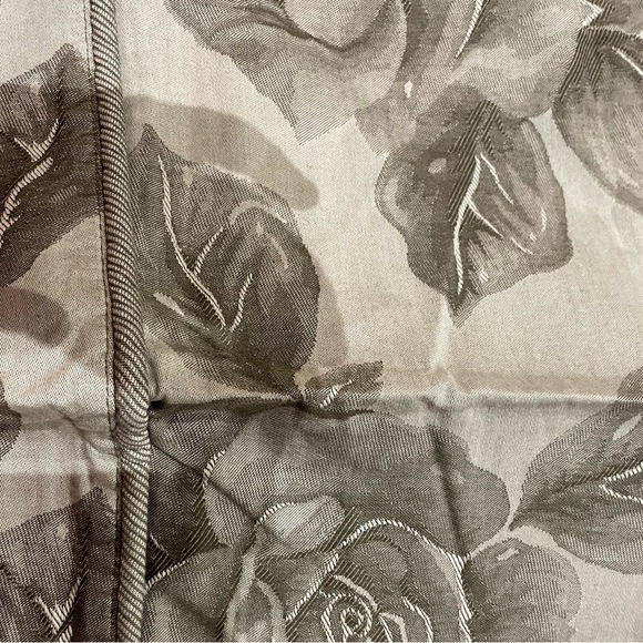 Grey flowers queen size duvet cover - Picture 2 of 5